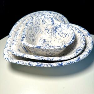 Three Heart Shape Large Ceramic Nesting Bowls White and Blue